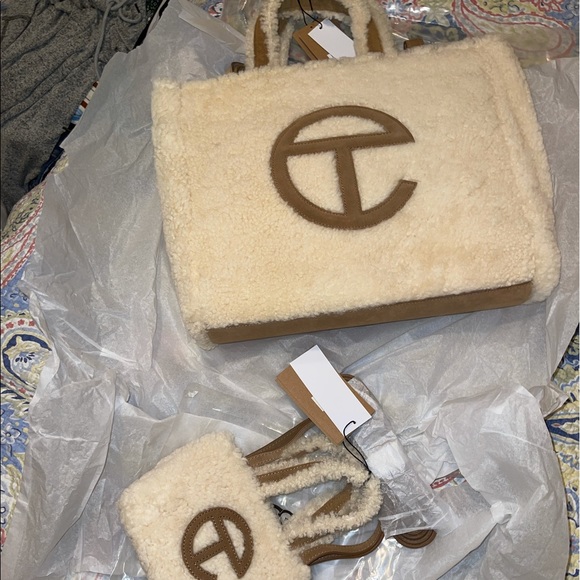 UGG x TELFAR Medium Reverse Shopper - Natural - Picture 2 of 3